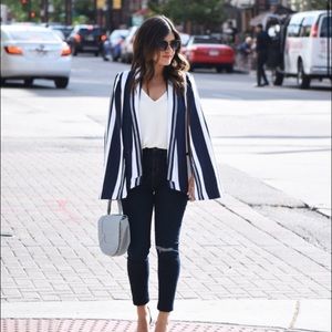 MURAL WHITE AND BLUE STRIPED CAPE BLAZER // SIZE SMALL